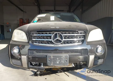 2008 Mercedes-Benz Ml 63 Amg 4Matic z USA, uszkodzony, nr VIN 4JGBB77EX8A297230